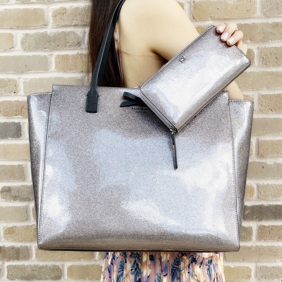 kate spade Handbags - Kate spade large glitter tote and wallet